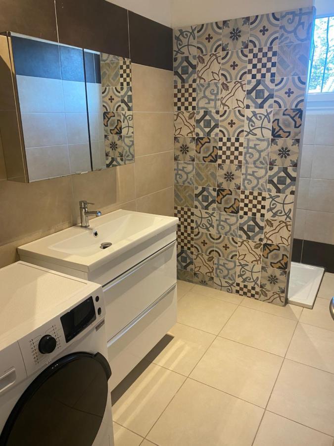 Appartements Cabiscol Beaucaire  Exteriör bild