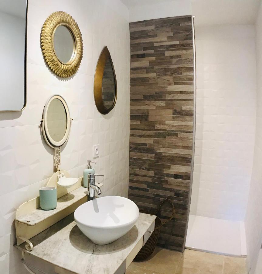 Appartements Cabiscol Beaucaire  Exteriör bild