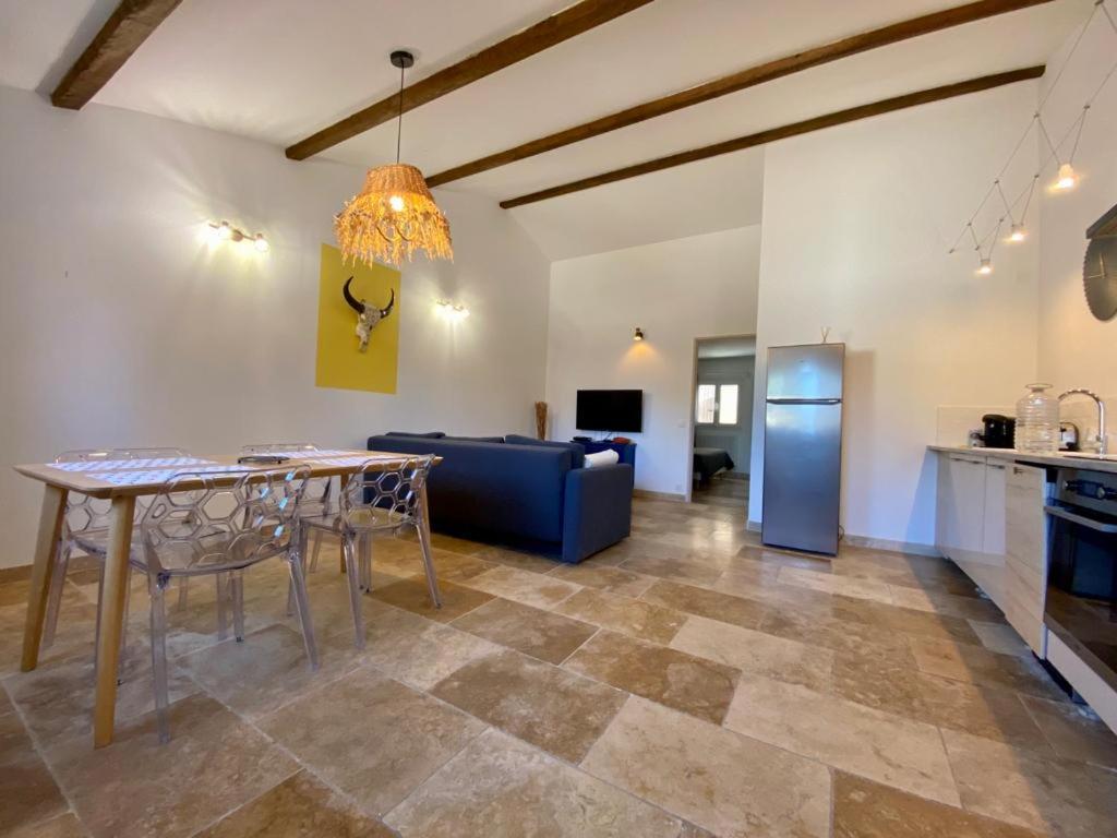 Appartements Cabiscol Beaucaire  Exteriör bild
